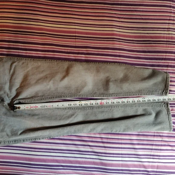 32 7 for all mankind the Skinny Grey Jeans - Picture 9 of 16